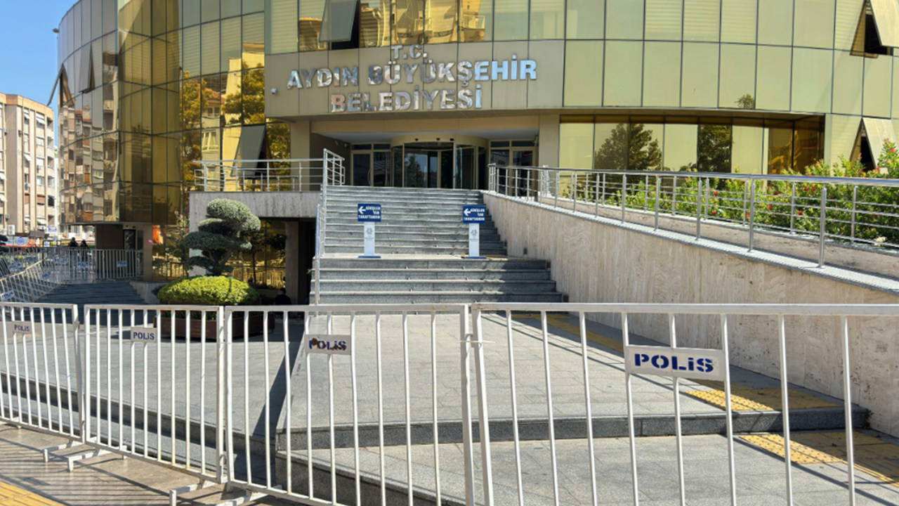 aydin buyuksehir meclisi toplantisi oncesi bariyerli guvenlik onlemi vhCH9Uu1