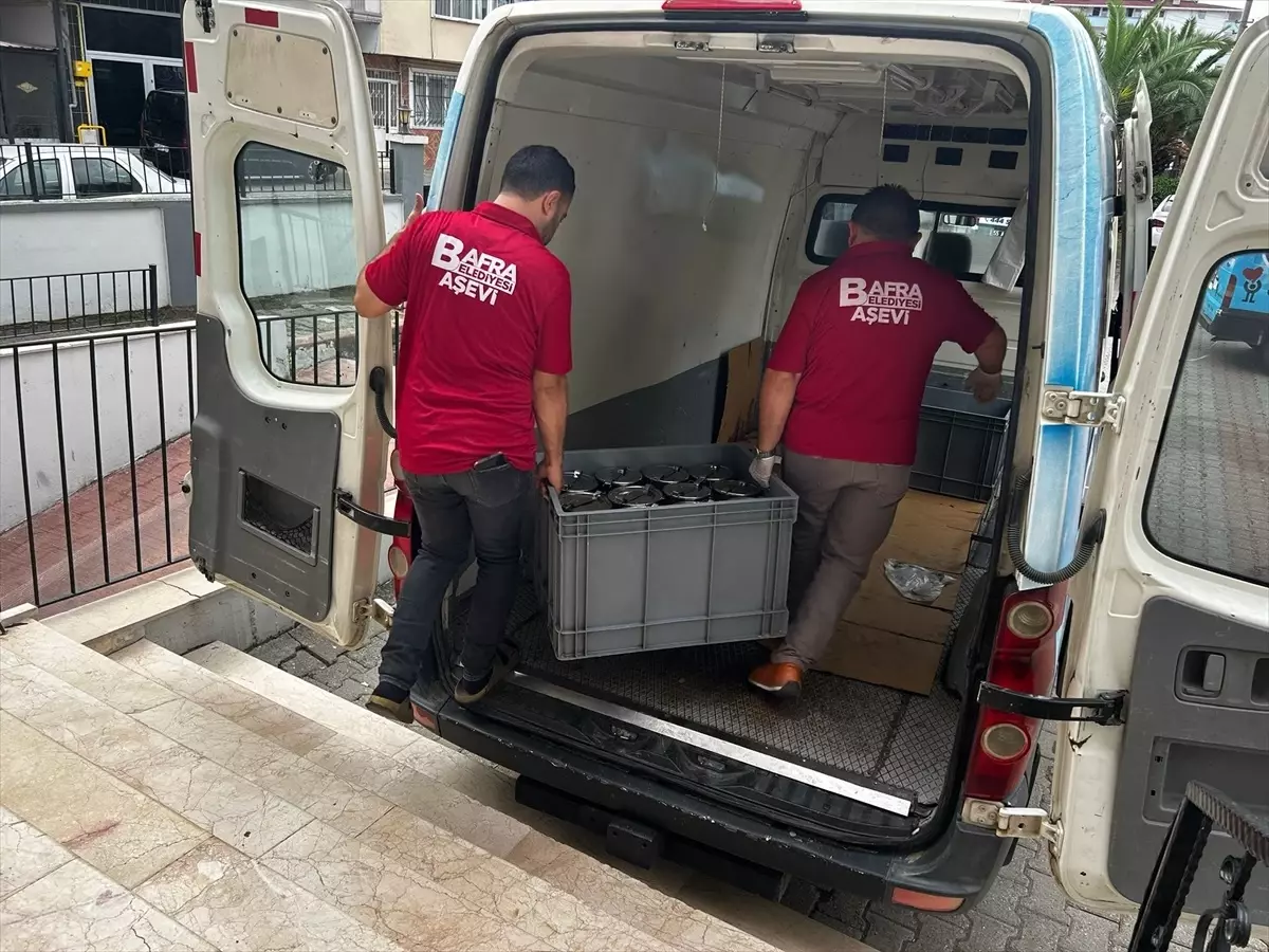 bafrada ihtiyac sahiplerine sicak yemek destegi 6O1WHSLz