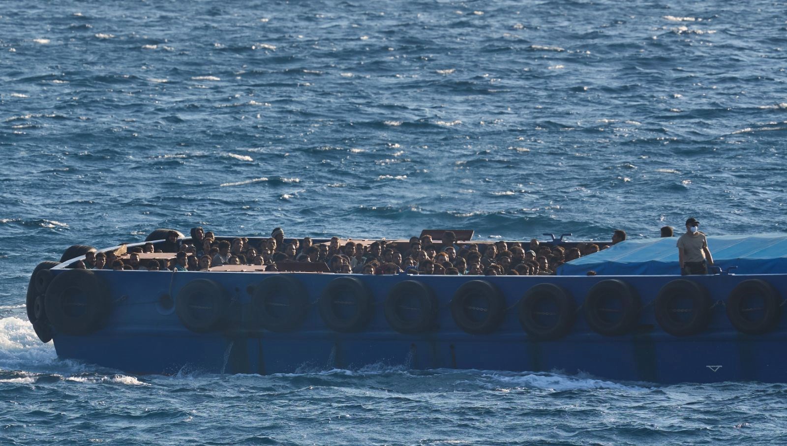 gocmen teknesinde yangin en az 50 kisi oldu 3GjumR2P