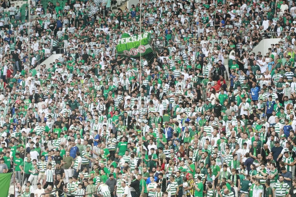 bursaspor 40 bin taraftarinin izledigi macta sahasinda 525 gun sonra kaybetti uAEad6AJ