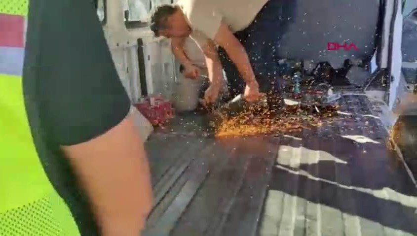 piyasa degeri 25 milyon lira binlerce paket gizli bolmede bulundu Oj7jtcfG.jpg