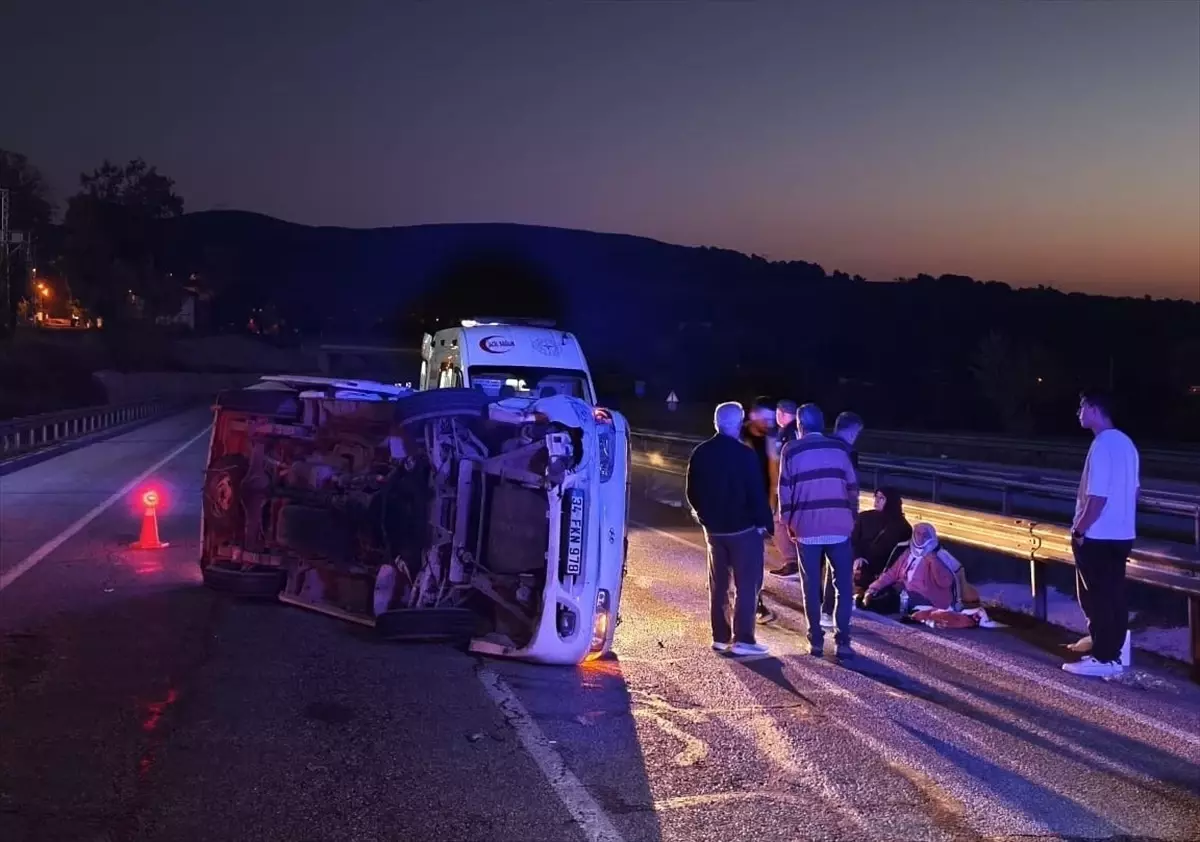 samsunda oto minibus carpismasi 9 yarali jXJpl6j7