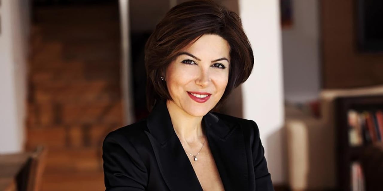 gazeteci sedef kabasa hapis cezasi verildi HYULAHgM.jpg