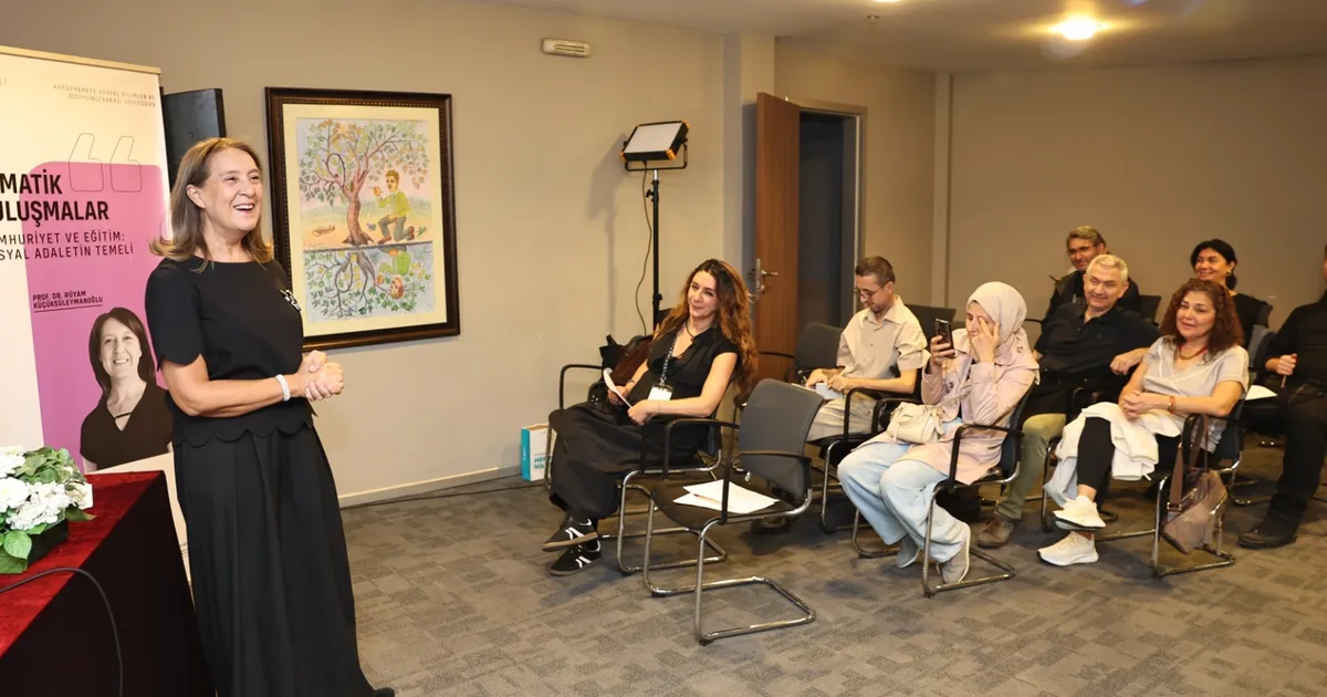 niluferde cumhuriyet ve egitim vizyonu konusuldu 23c7uVmb.webp